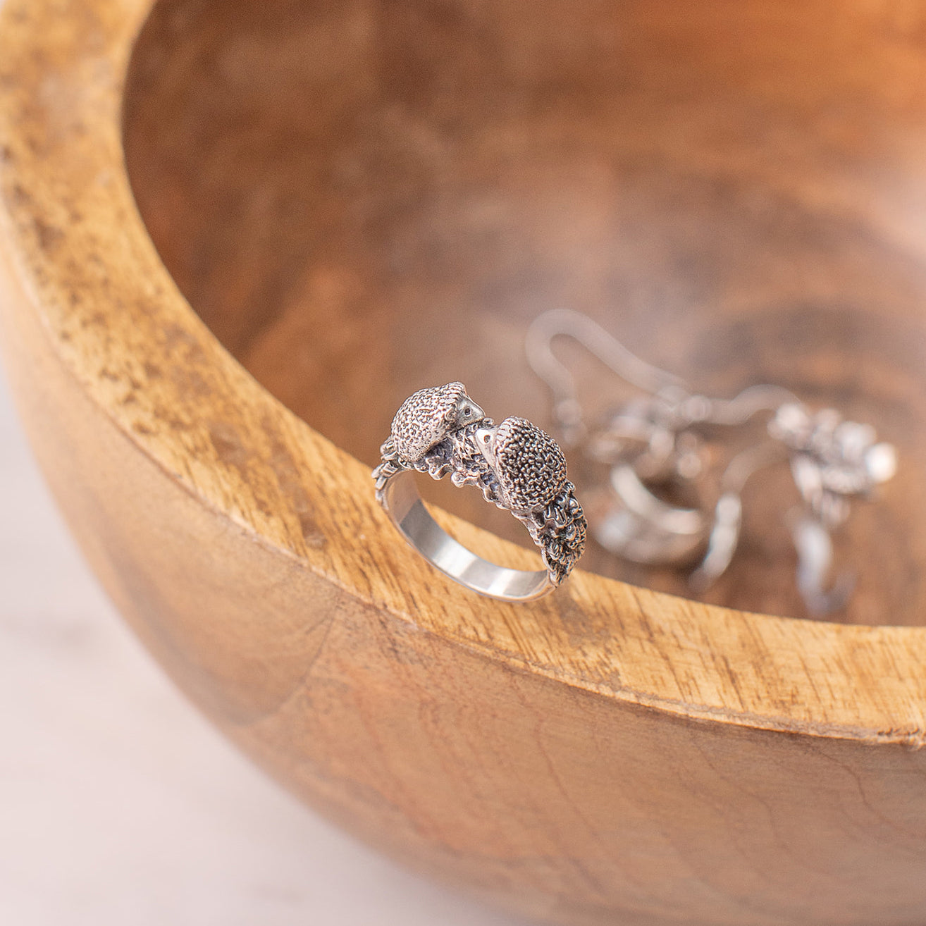 Keiko Bee Hedgehog Ring