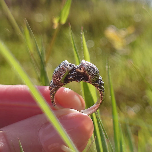 Keiko Bee Hedgehog Ring