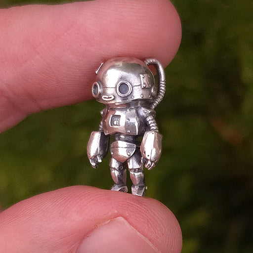 Keiko Bee Robot Pendant